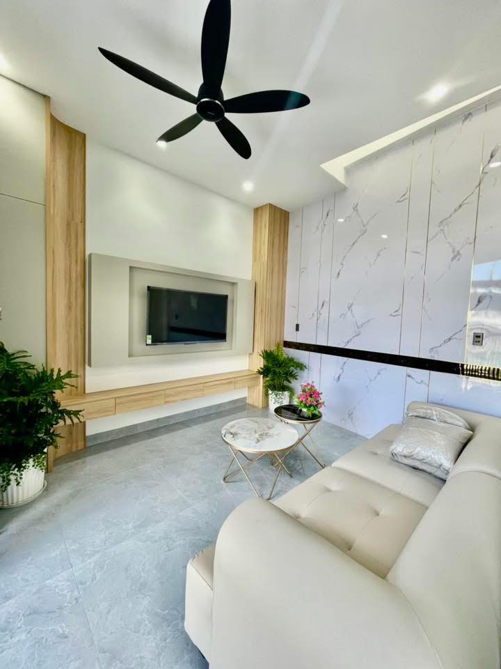 Nhà riêng Cam Ranh 145m² Full nội thất, ô tô vào tận nhà!