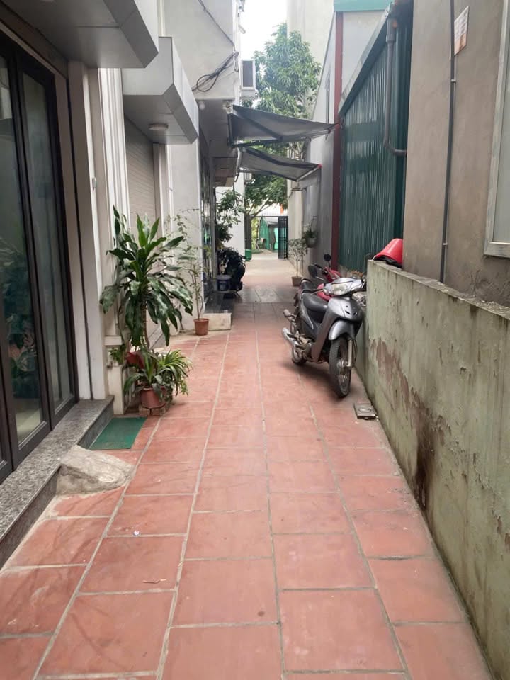 Nhà riêng 4 tầng đê Yên Nghĩa, Hà Đông - Sẵn sàng ở ngay!