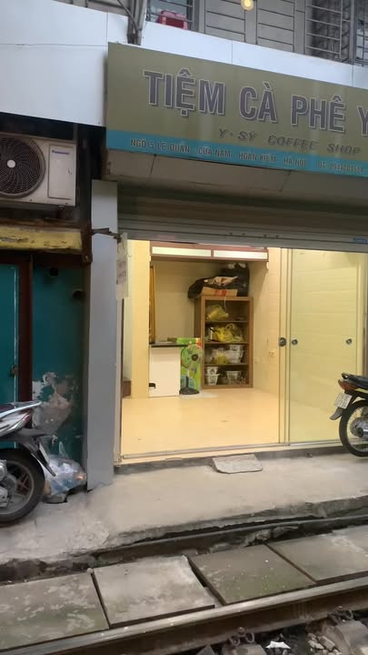 Nhà Phố Nguyễn Thái Học 40m² - Mặt Tiền Kinh Doanh Đắc Địa!