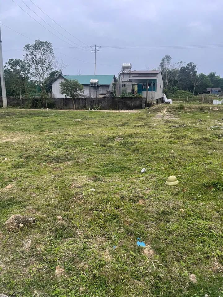 Bán đất nền Hương Khê Hà Tĩnh 175m² - Sổ đỏ chính chủ, vị trí đẹp