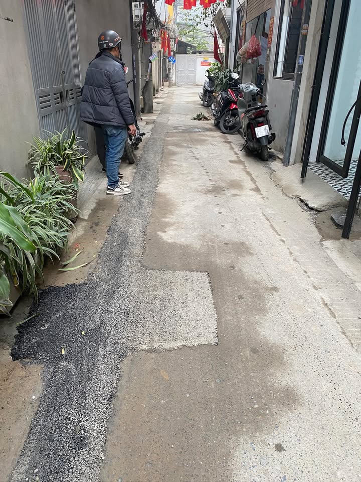 Bán nhà Trương Định Hoàng Mai 34m² - Ô tô đỗ cửa, kinh doanh tốt!