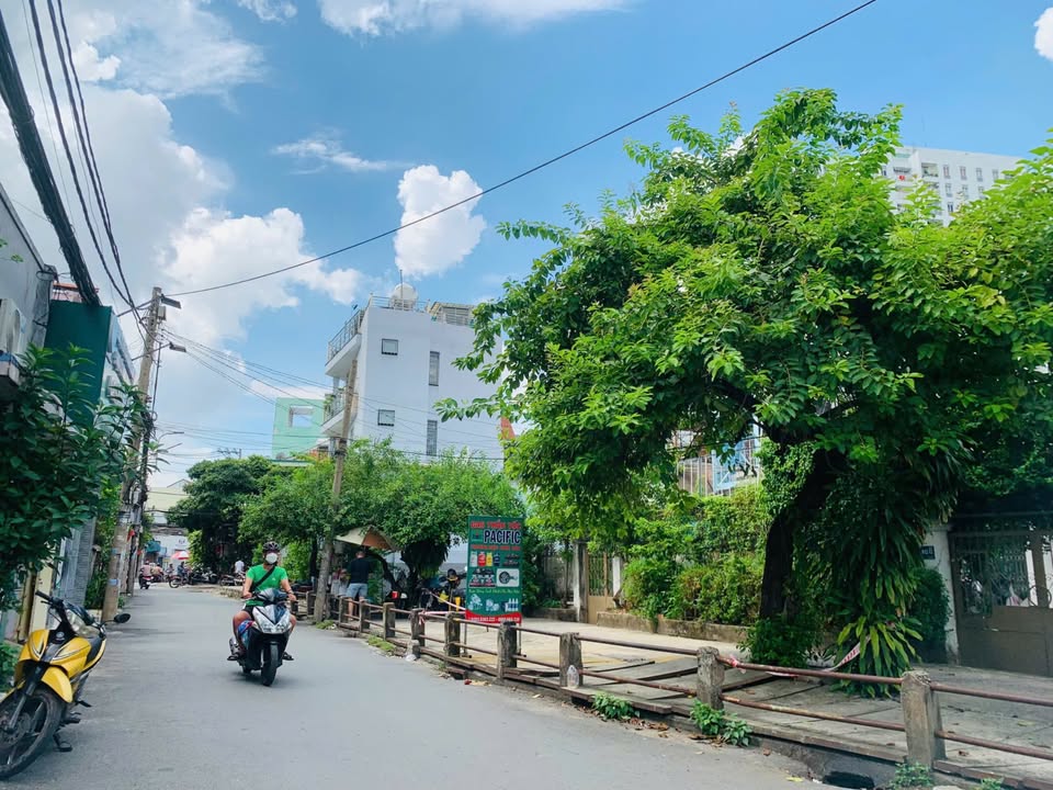 Nhà Hẻm Xe Hơi Võ Văn Ngân, Thủ Đức 95.6m² – Ô tô vào tận nhà!