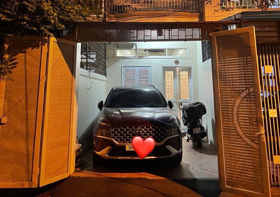 Nhà Mặt Tiền Hoàng Quốc Việt 70m² - Kinh Doanh/Ở Ngay - Gara Ô Tô