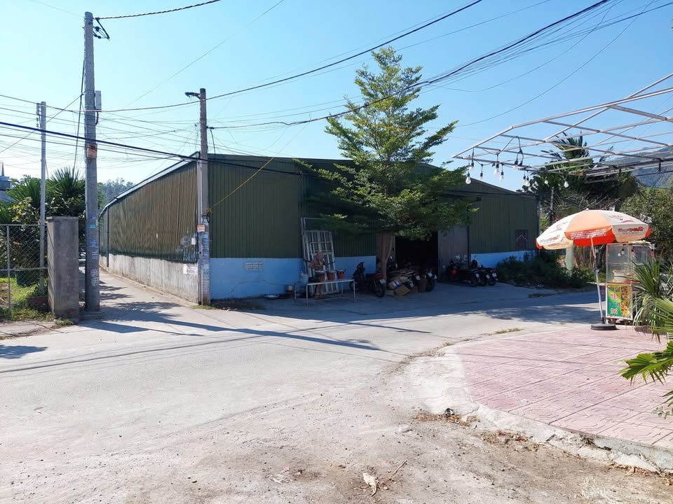 Bán Xưởng 857m² Mặt Tiền Đường Bình Hòa, Nha Trang - Sổ Hồng Sẵn Sàng