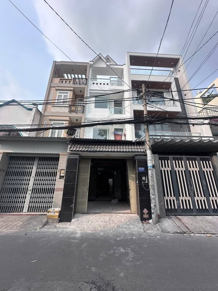 Nhà Phố 5 Tầng Đường Bình Trị Đông, Bình Tân - 76m² Kinh Doanh Tốt