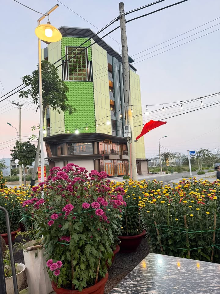 Tòa văn phòng Lê Quảng Chí Đà Nẵng 1000m² - Vị trí trung tâm