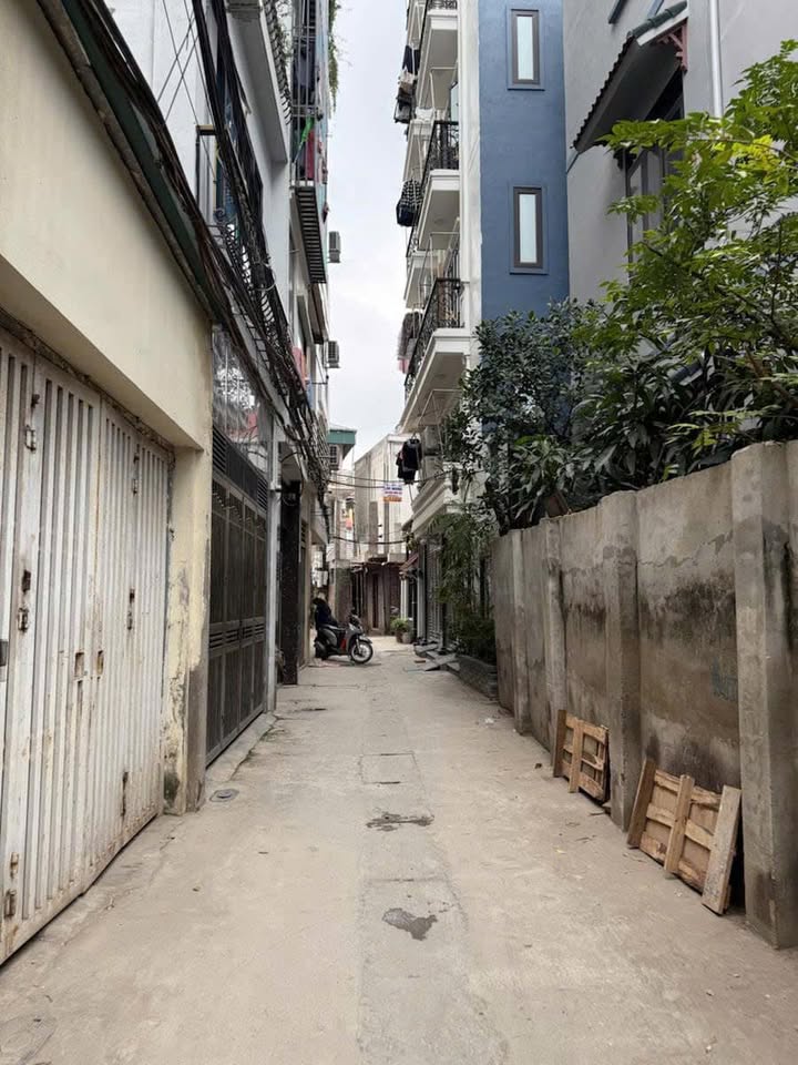 Nhà Riêng Cầu Diễn 54m² Ô Tô Vào Tận Nhà – Đầu Tư Sinh Lời Hấp Dẫn!