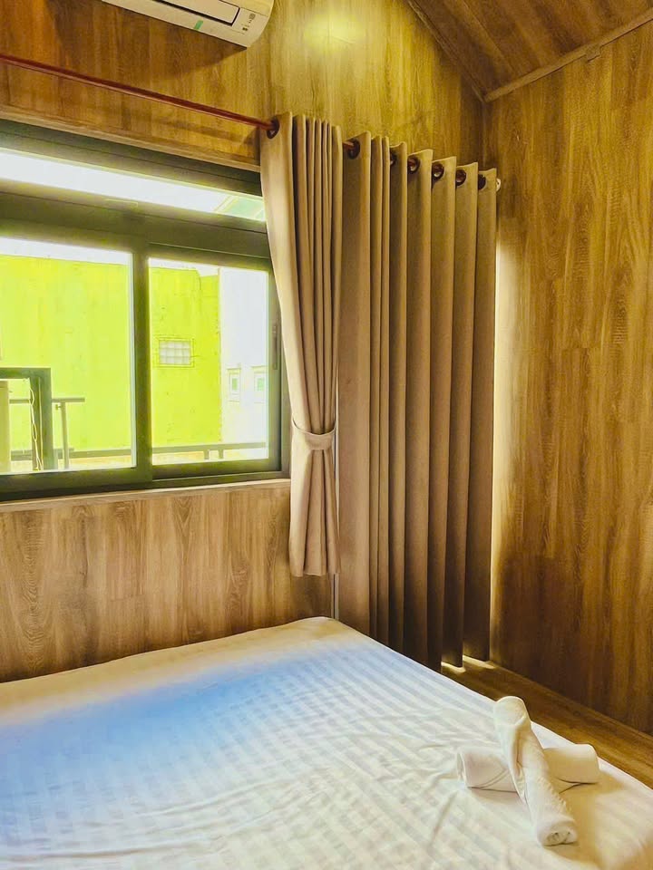 Căn hộ Nguyễn Văn Trỗi Đà Lạt 5 triệu - Ban công thoáng mát!