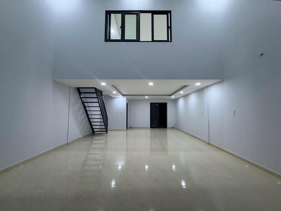 Cho thuê nhà mặt tiền Pandora Tân Bình, 72m², kinh doanh tốt