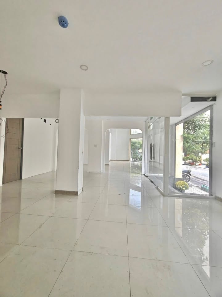 Mặt bằng 150m² Phường Bình Thuận, Quận 7 - Kinh doanh đắc lợi