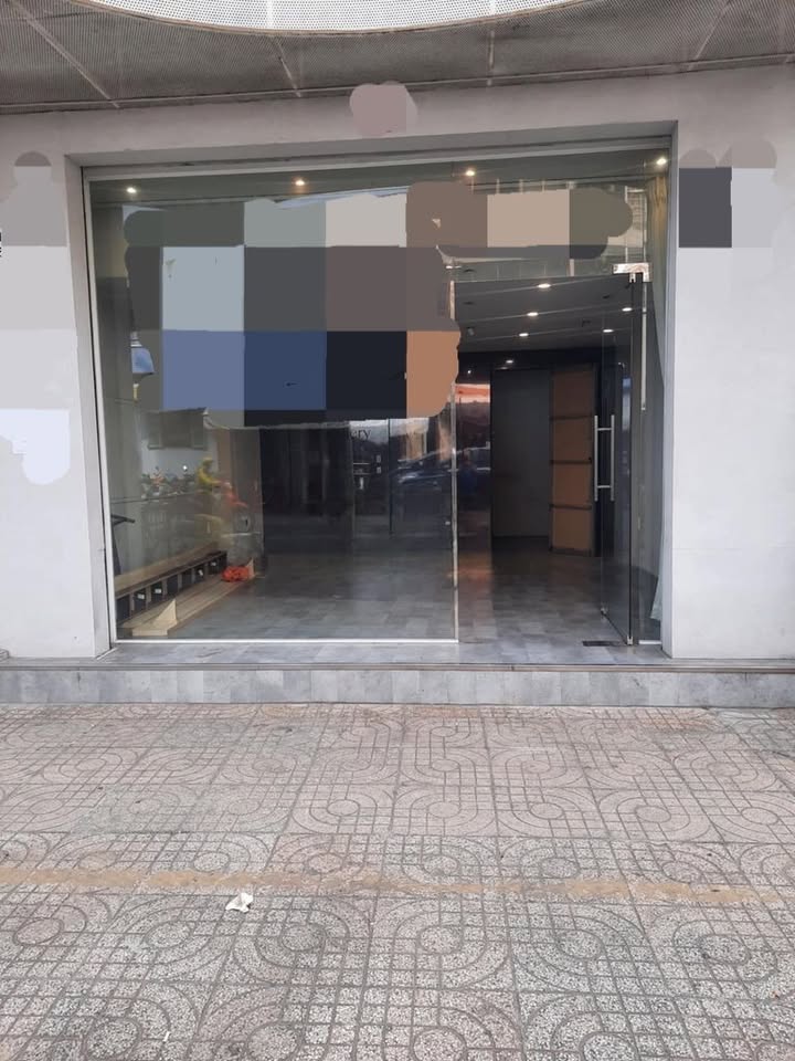 Mặt bằng kinh doanh Võ Văn Tần, Q3 - 30m² - Hướng Nam - 21 Triệu/Tháng