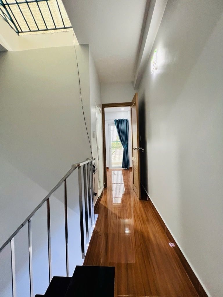 Nhà 30m² Huỳnh Tấn Phát, Q7 - 4PN Giá Tốt, Sổ Hồng Riêng