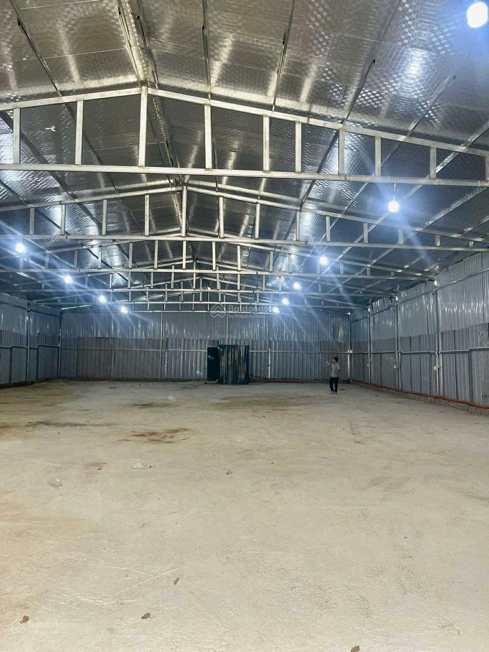 Cho thuê kho Nguyễn Cảnh Dị 500m² - Container đỗ cửa, hoạt động ngay!