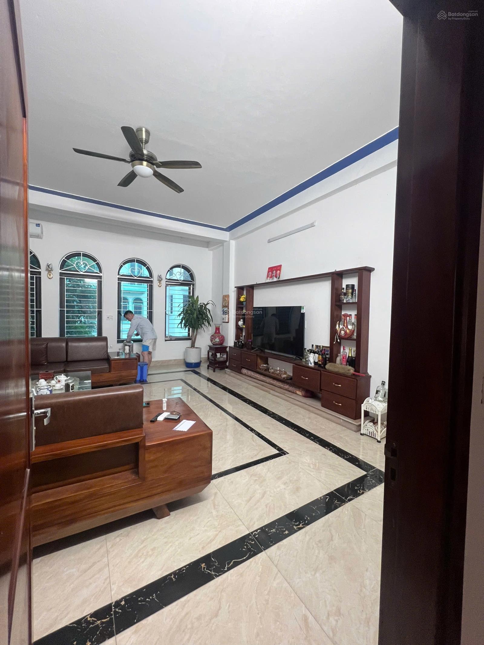 Nhà 5 Tầng Mặt Tiền Kinh Doanh 80m² Đường 24m Vĩnh Yên - Giá 20 Triệu