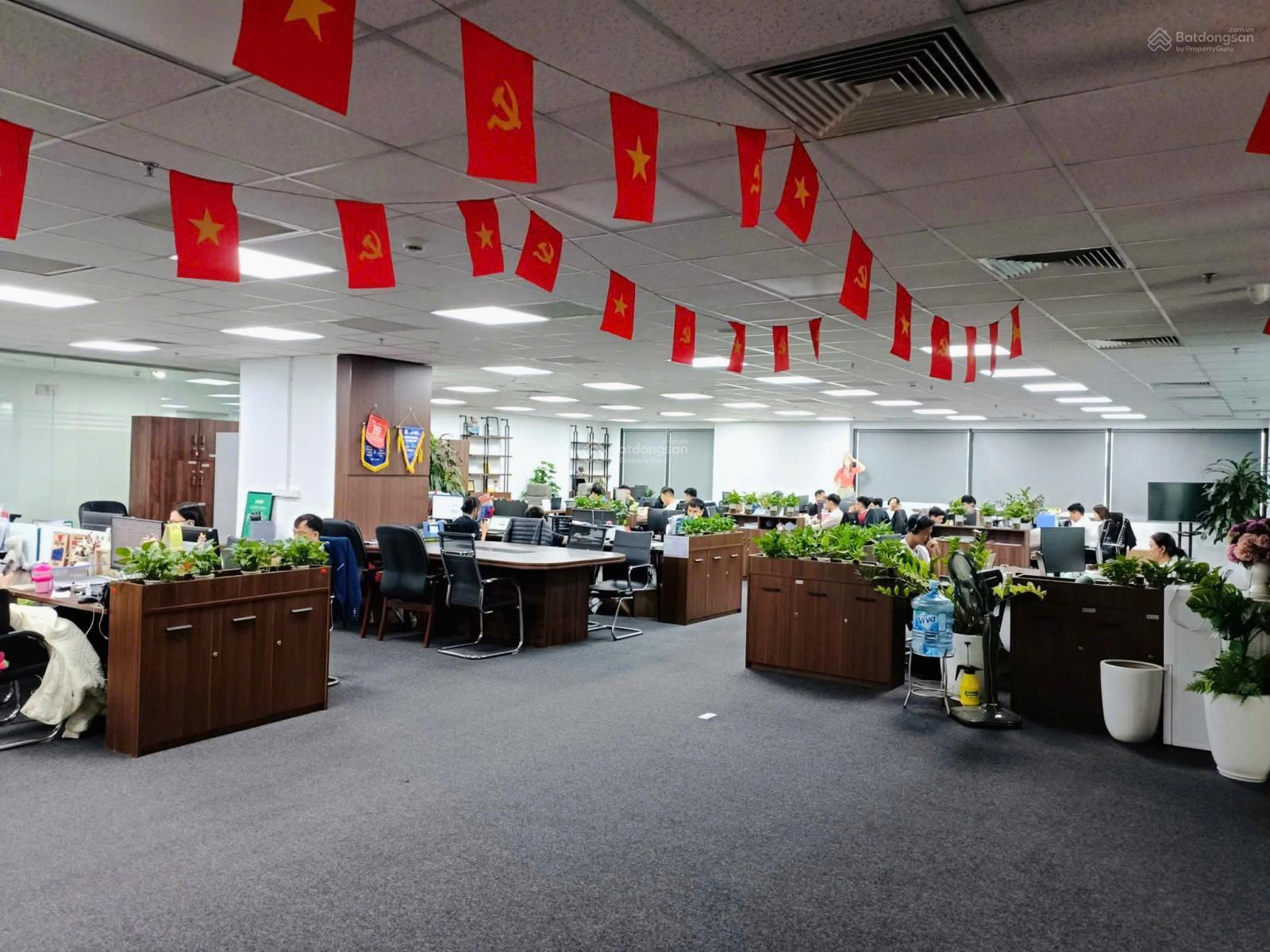 Văn phòng 100m² Ngoại Giao Đoàn - Sẵn Sàng Kinh Doanh, Tối Ưu Chi Phí