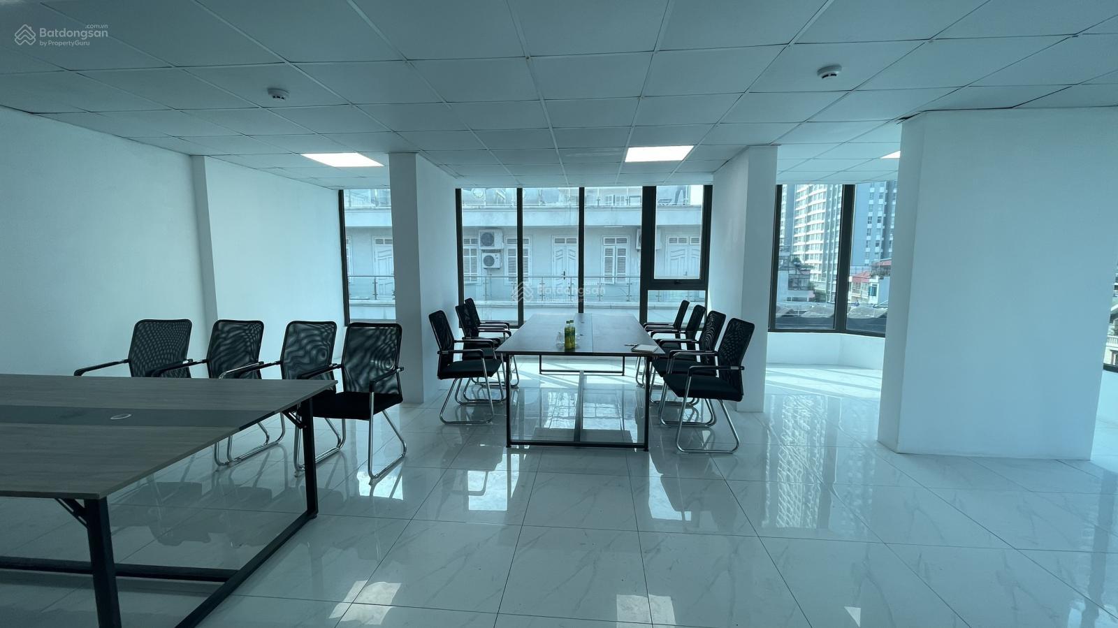 Văn Phòng 100m² Mỹ Đình Giá 15 Triệu - Sẵn Sàng Kinh Doanh