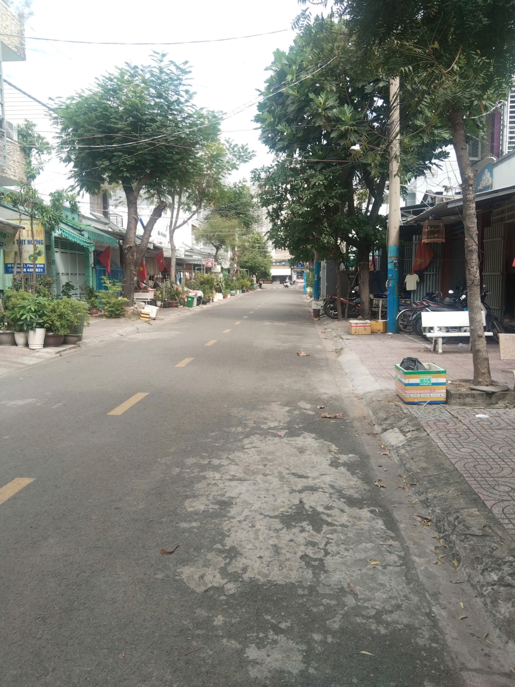 Nhà Mặt Tiền Phước Bình, Thủ Đức 98m² - Ô tô vào tận nhà, sổ hồng sẵn!