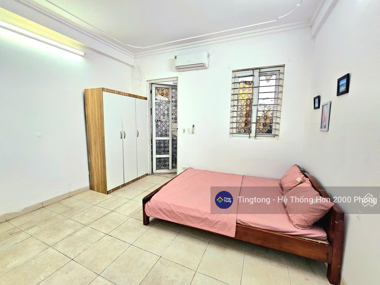 Phòng trọ Hoàng Quốc Việt 25m² - Full nội thất, sẵn sàng ở ngay!