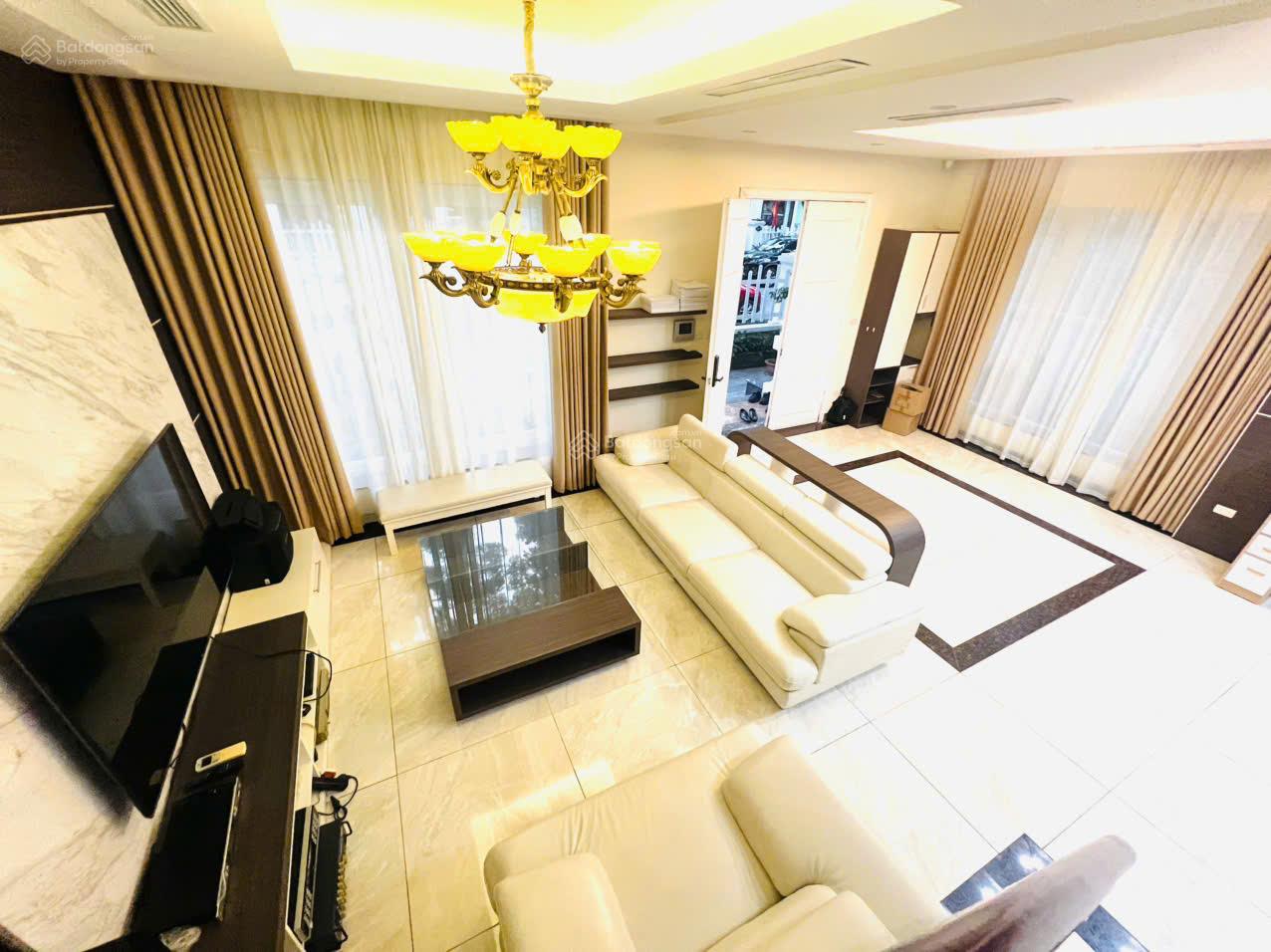 Cho thuê biệt thự song lập Anh Đào 9 Vinhomes Riverside 155m² - Full nội thất, giá 40 triệu/tháng