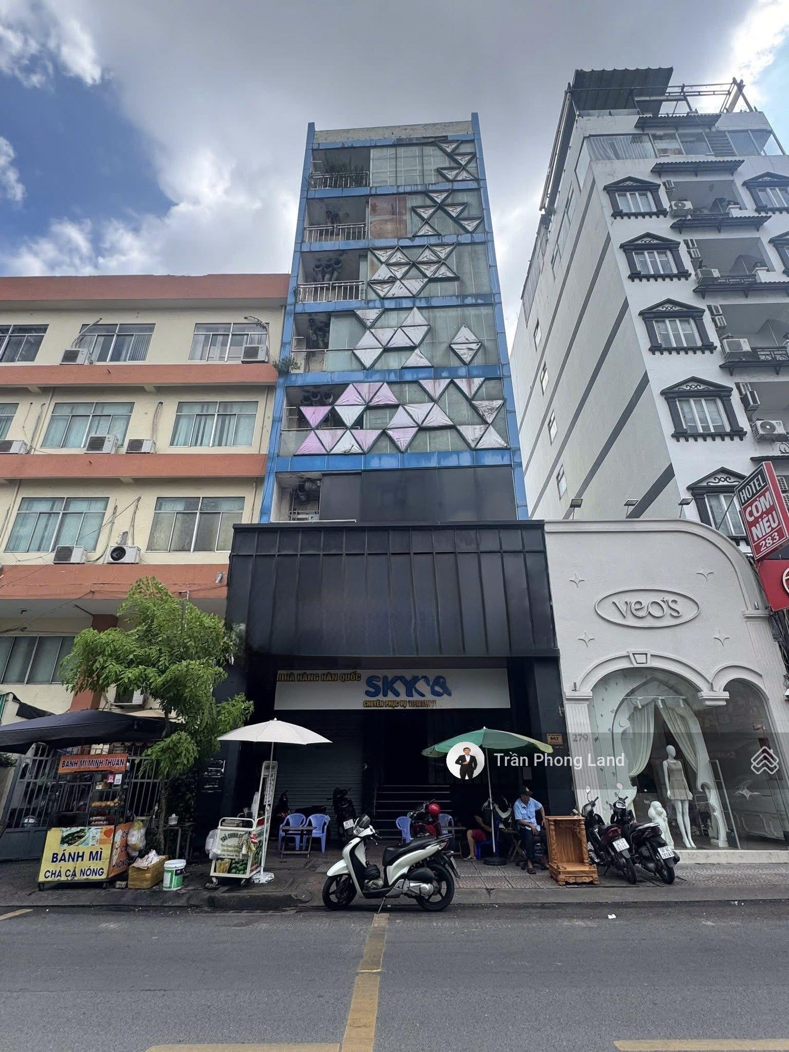 Nhà mặt tiền Nguyễn Trãi Q1 128m² - Vị trí vàng kinh doanh!