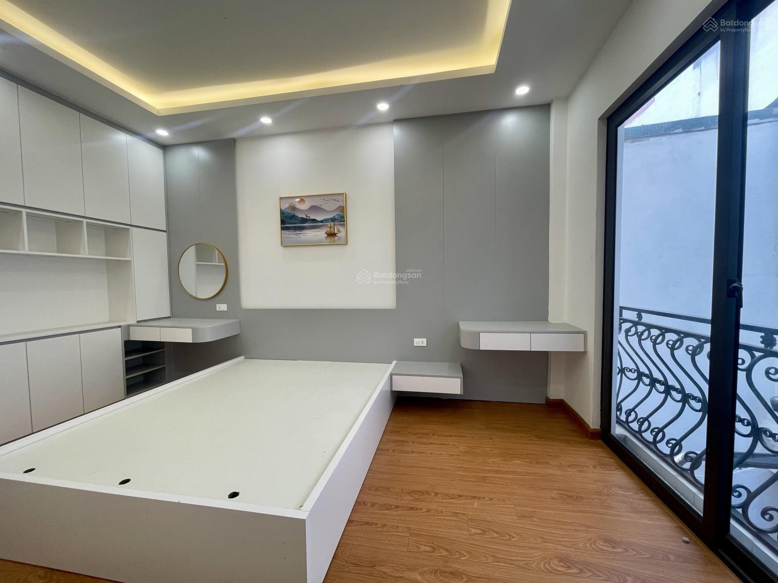 Nhà 5 Tầng 30m² Đường Văn Minh, Hoài Đức - Giá 11 Triệu, Bagac Vào Cửa