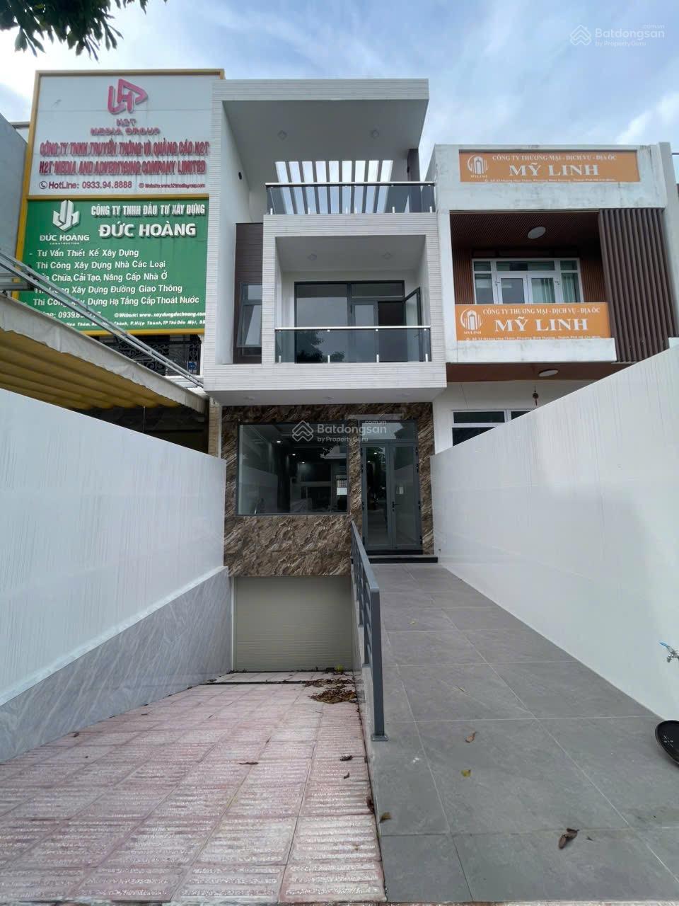 Thuê Nhà Mặt Tiền Hoàng Hoa Thám 250m² - 20 Triệu - Vị Trí Đắc Địa!