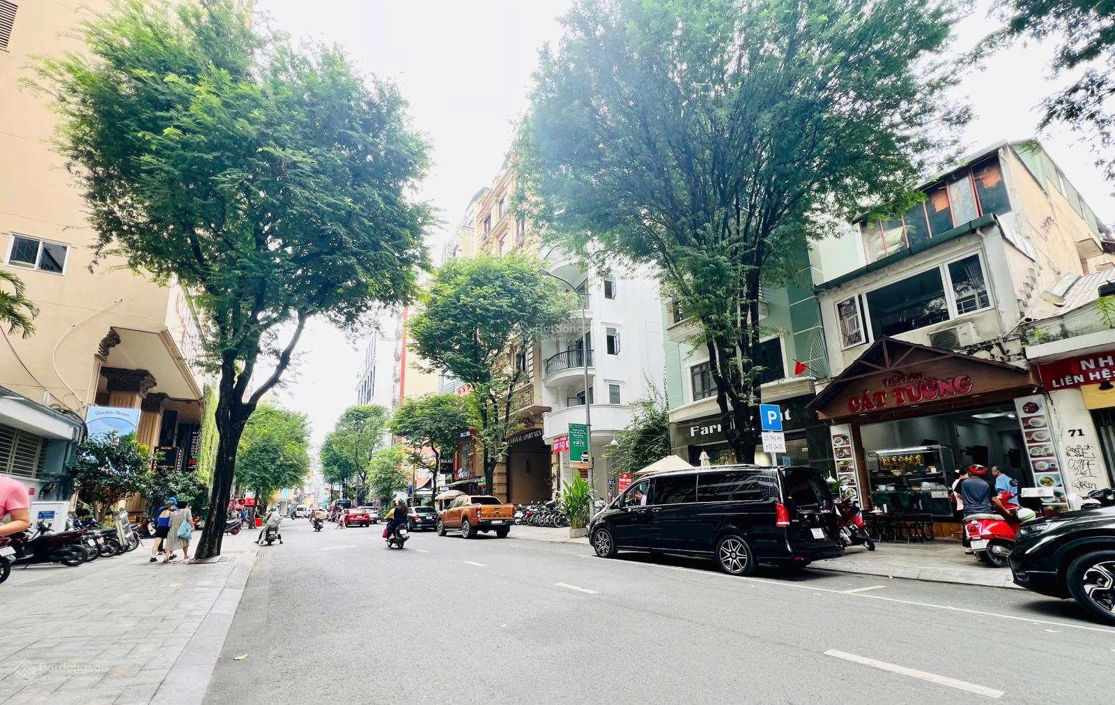 Cho thuê mặt bằng kinh doanh Thủ Khoa Huân Q1 - 92m² vị trí kim cương