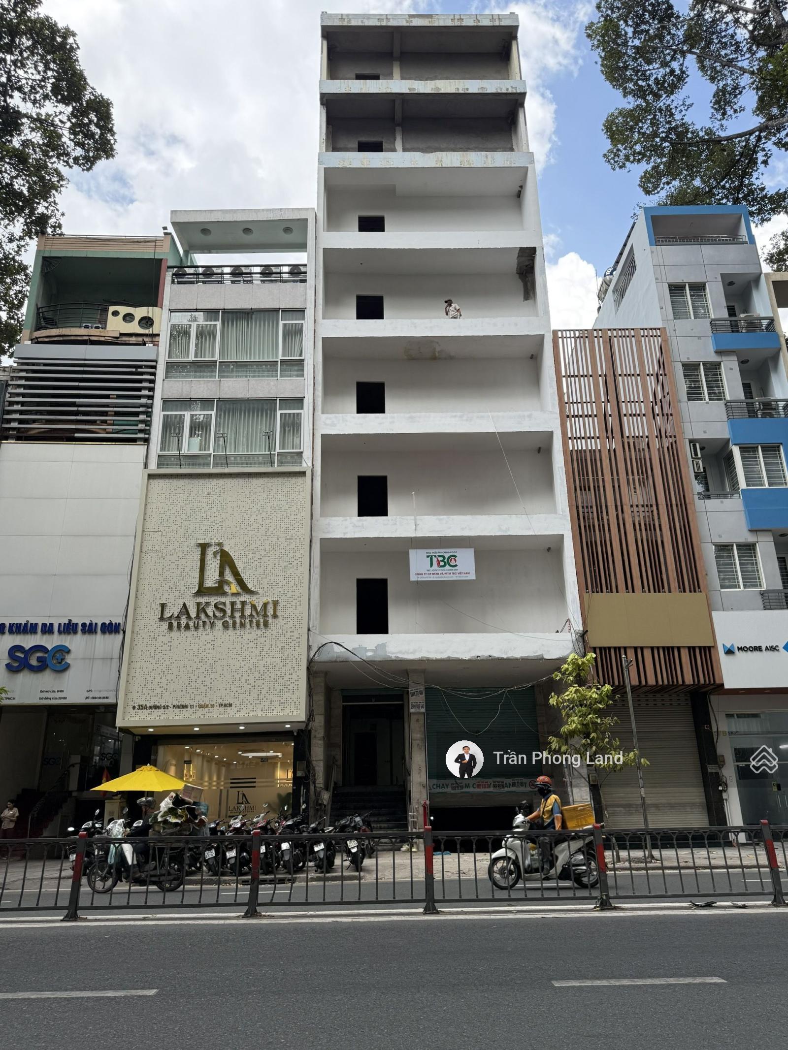 Nhà mặt tiền Quận 10 160m² - Mặt tiền kinh doanh đắc địa!