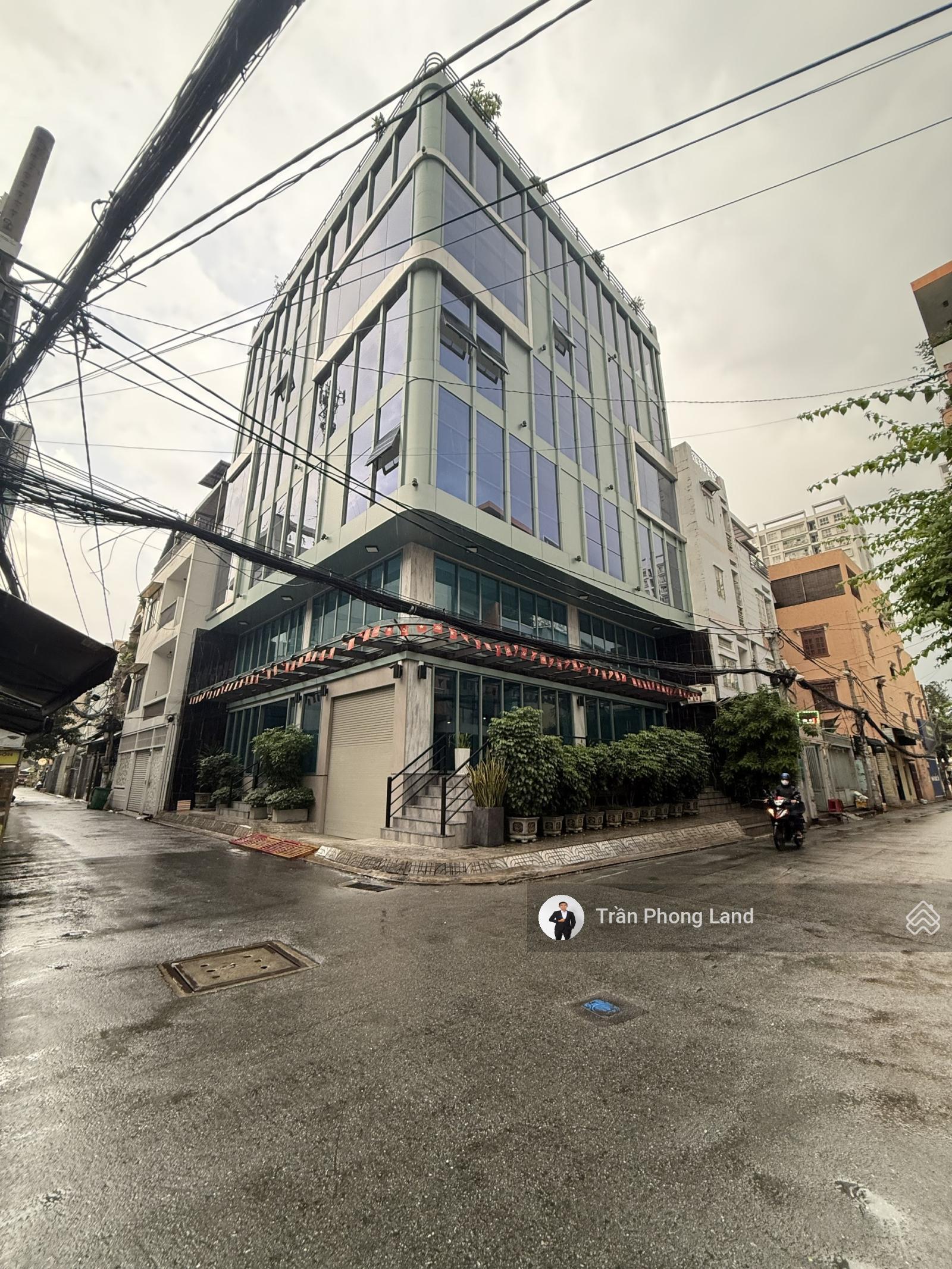 Cho thuê nhà góc 2 mặt tiền Trương Công Định, Tân Bình - Kinh doanh đa ngành