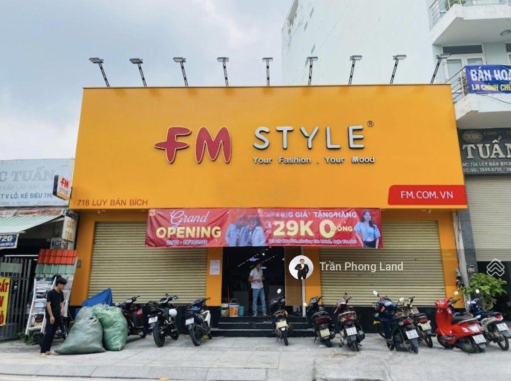 Nhà Mặt Tiền Lũy Bán Bích 417m² - Mặt Tiền Kinh Doanh Đắc Địa!