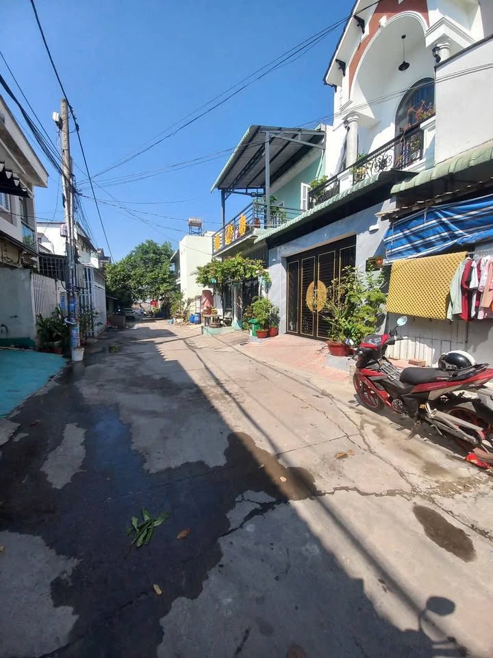 Nhà 84m² Phường Thuận Giao, Thuận An - Giá 2.5 Tỷ, 3 Phòng Trọ Cho Thuê