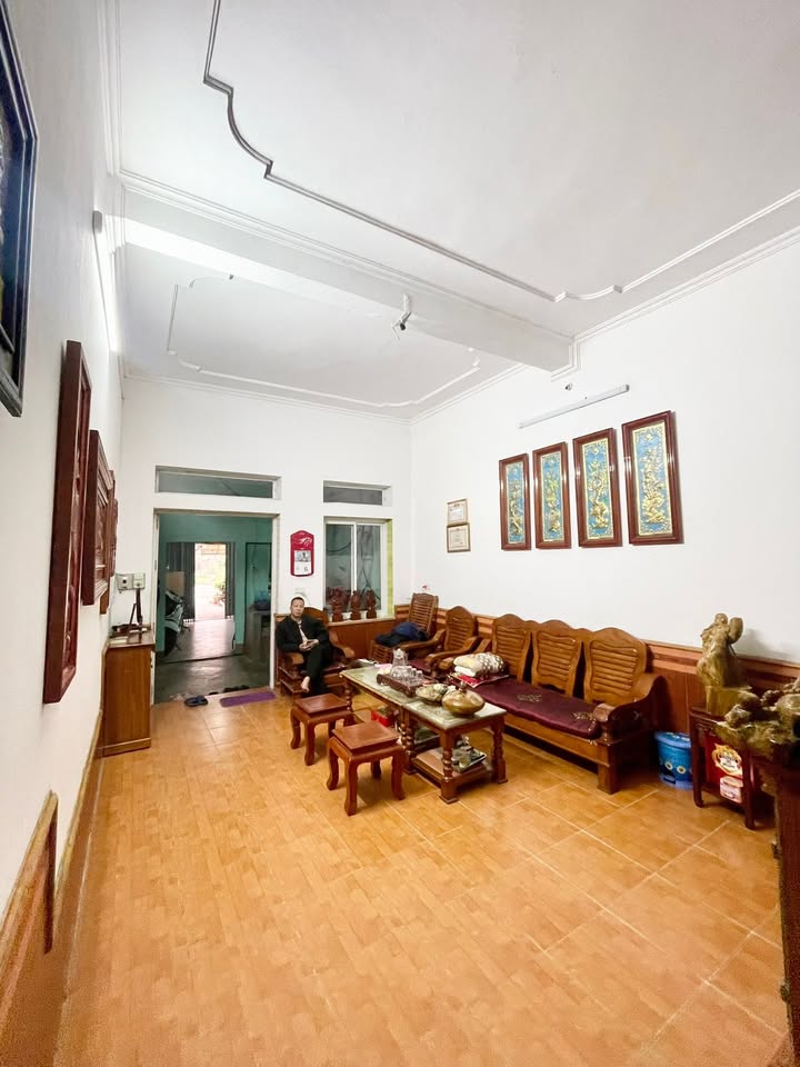 Nhà 2 Tầng Phường Minh Xuân, Tuyên Quang - 3PN, Sổ Đỏ, Giá Tốt