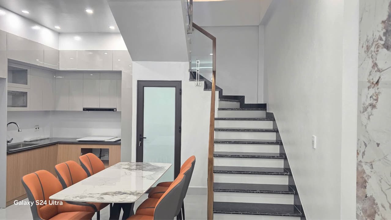 Nhà 3 Tầng Phố Điện Biên Phủ, Hải Dương 46.1m² - Sẵn sàng ở ngay!