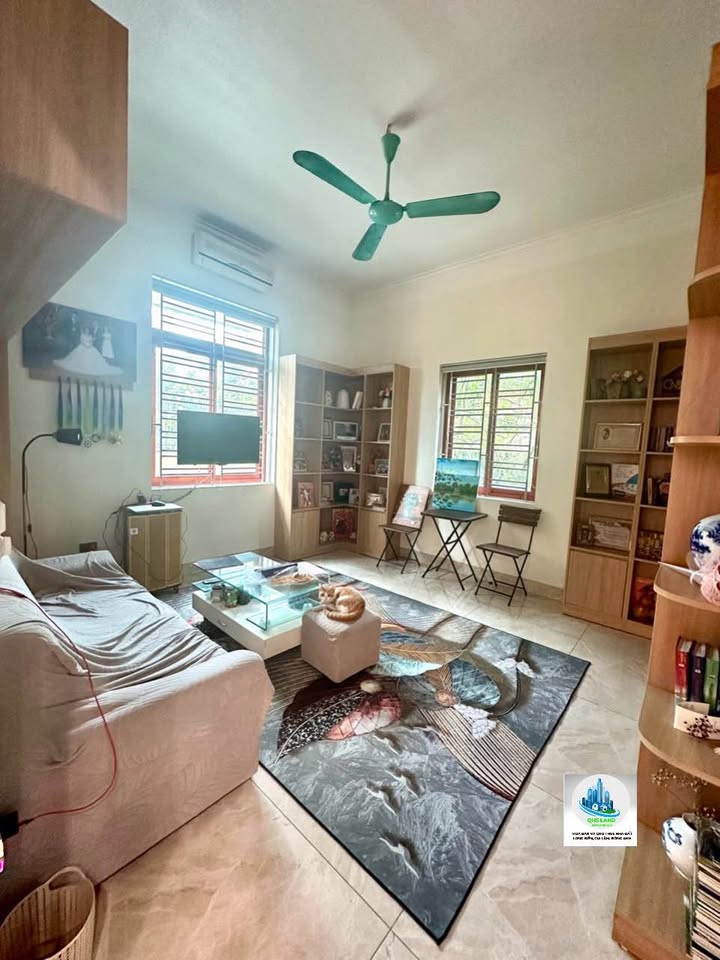 Biệt thự sân vườn KĐT Việt Hưng 360m² - Full nội thất, sẵn sàng vào ở!