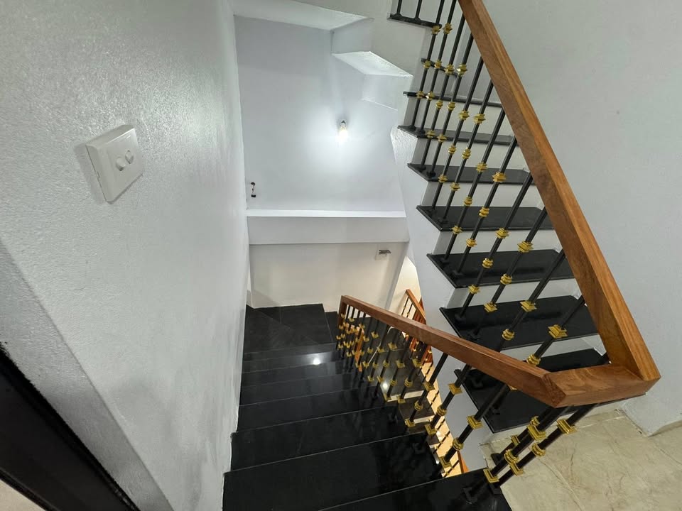 Nhà 3 Tầng Ngõ Trần Quang Khải, Ninh Sơn - 82m², Sẵn Sàng Đón Tết