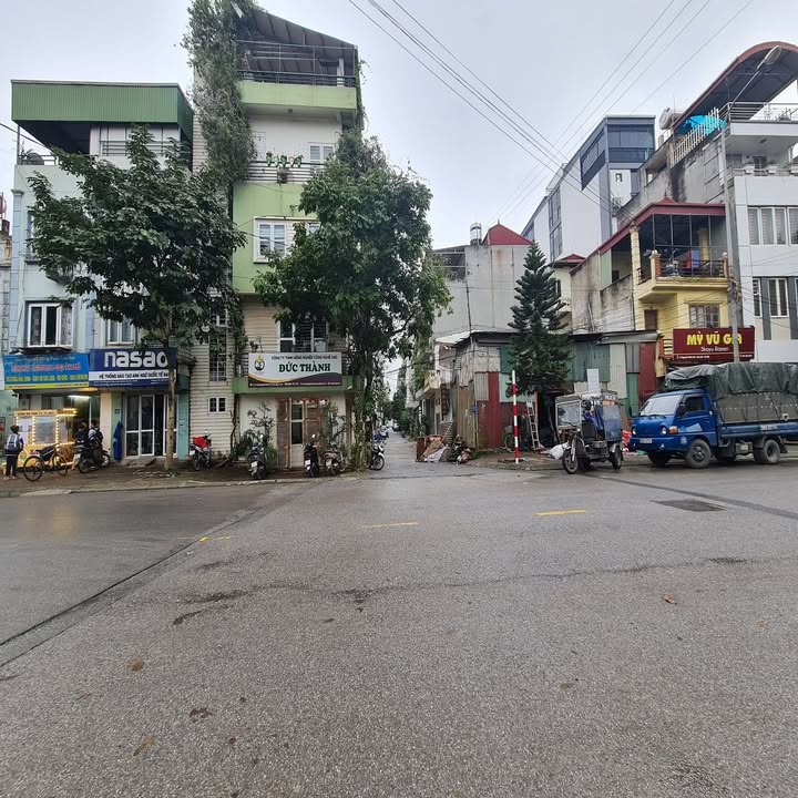 Nhà 111m² Đông Dư, Gia Lâm - Trục chính ô tô, Sát Cầu Thanh Trì, 11 Tỷ