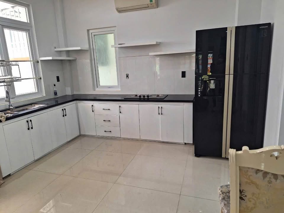 Cho thuê Villa Phường 4 Vũng Tàu 200m² - Sân rộng đậu 2 ô tô