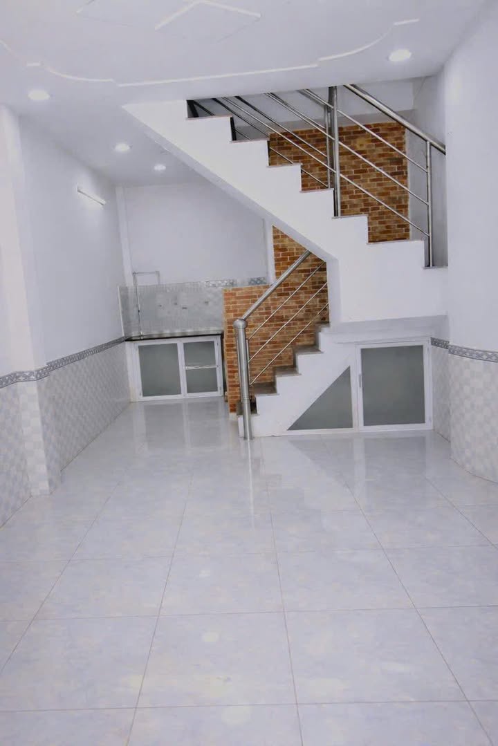 Nhà Nguyên Căn 2PN, 27m² Thới An, Q12 - Sạch Sẽ, Hẻm Xe Hơi
