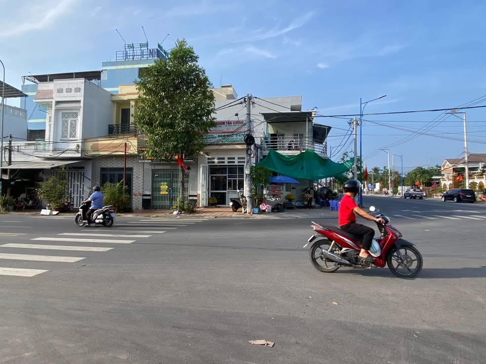 Nhà mặt tiền Hoàng Quốc Việt Cần Thơ 60m² 5.2 tỷ - Vị trí kinh doanh đắc địa