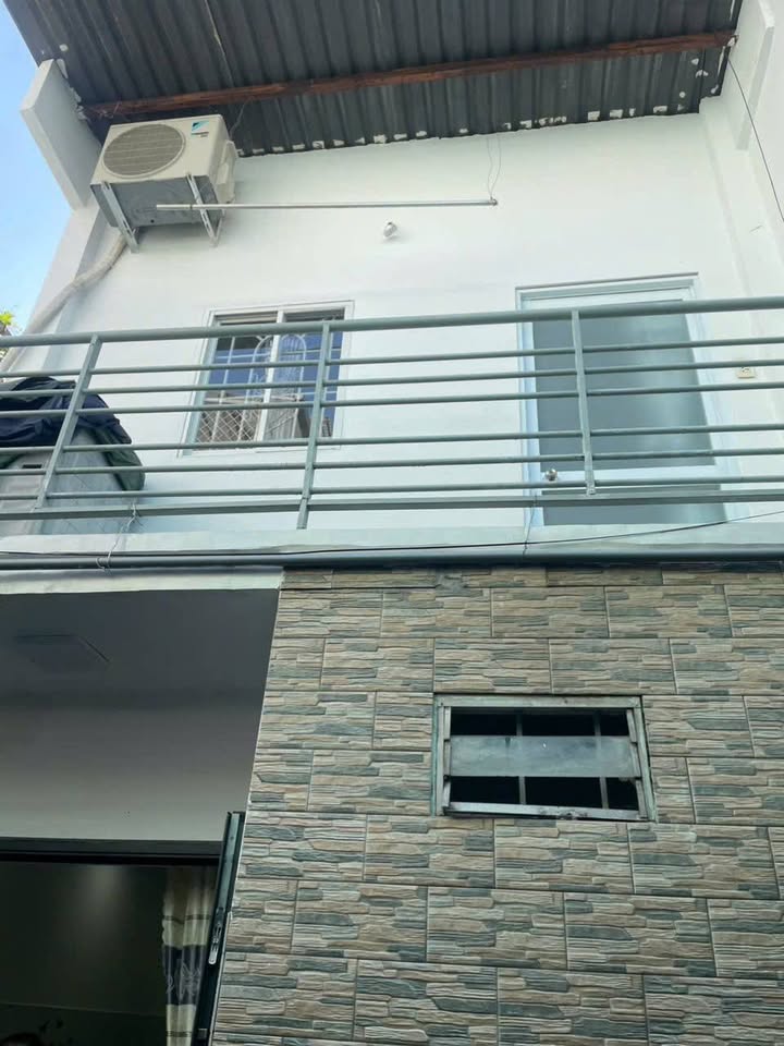 Nhà riêng Đường 2 Thủ Đức 22m² giá 1.3 tỷ - Sẵn sàng ở ngay!