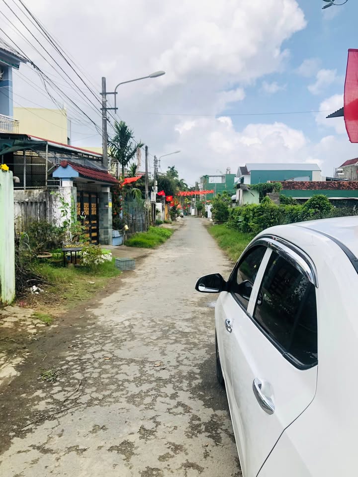 Đất nền Nghĩa Lộ 303m² - Sổ hồng sẵn, xây nhà mơ ước!