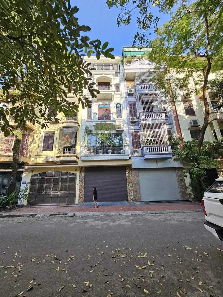 Nhà Phân Lô Quân Đội Hoàng Quốc Việt, 80m² 6 Tầng - Kinh Doanh Đỉnh Cao