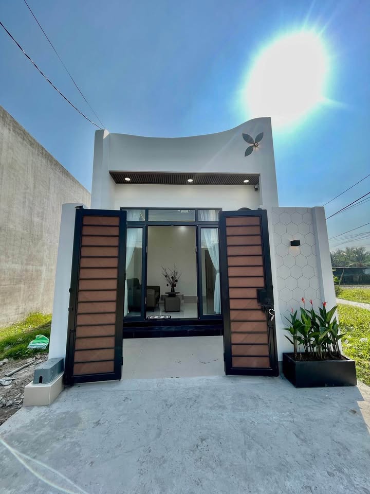 Nhà Mặt Tiền Đường Giao Liên, Mỹ Tho - 63m² - 1.26 Tỷ - Sổ Hồng Riêng