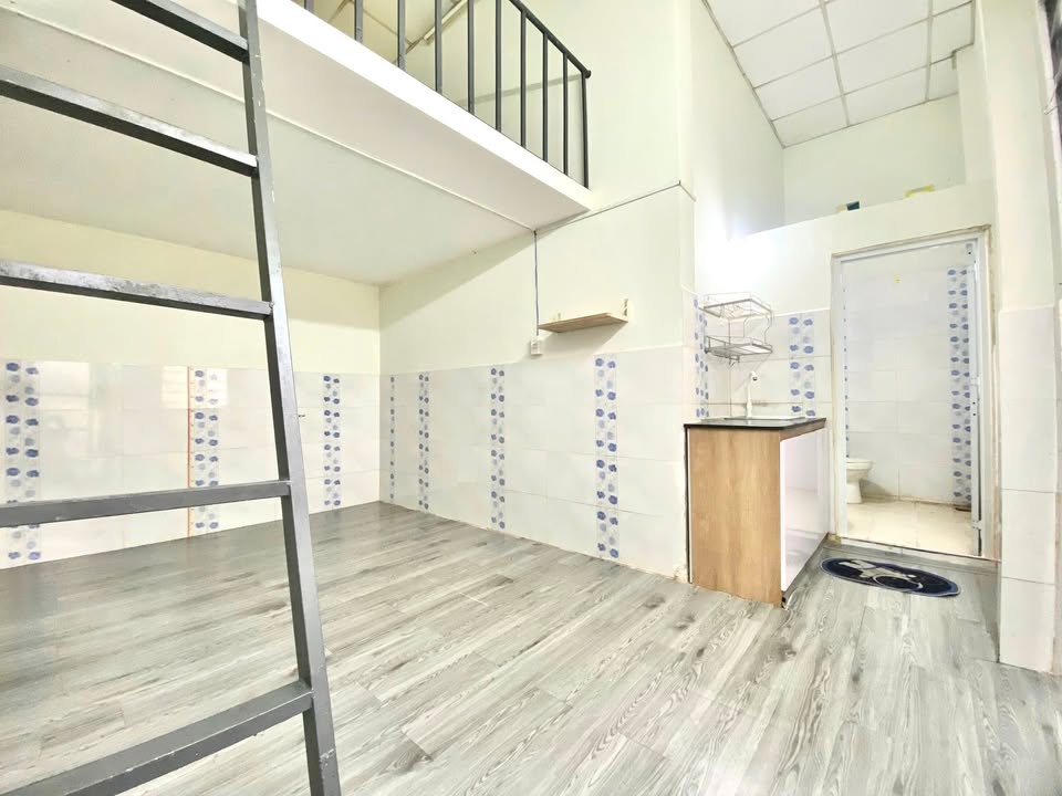 Cho thuê phòng Quận 6 Bà Hom 25m² - Phòng rộng gác cao giá tốt!