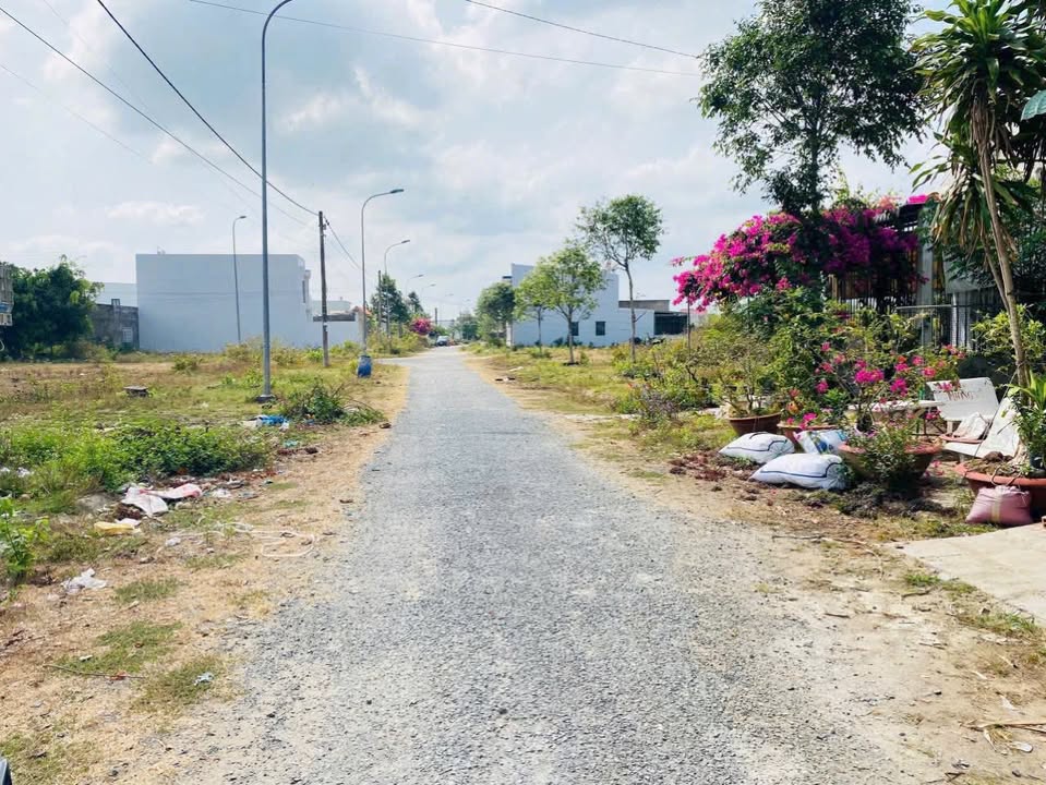Bán Nền Sổ Hồng 80m² Phong Điền - Giá Tốt 990 Triệu