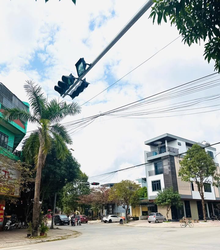 Nhà Phố Hàng Cau Thanh Hóa 70m² - Đầu tư sinh lời ngay!