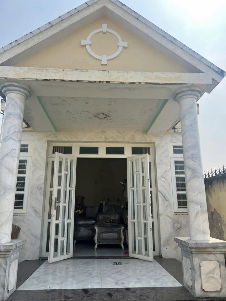 Nhà Cấp 4 KDC Long Hậu 106m² Giá 2.35 Tỷ - Sẵn Sàng Ở Ngay!