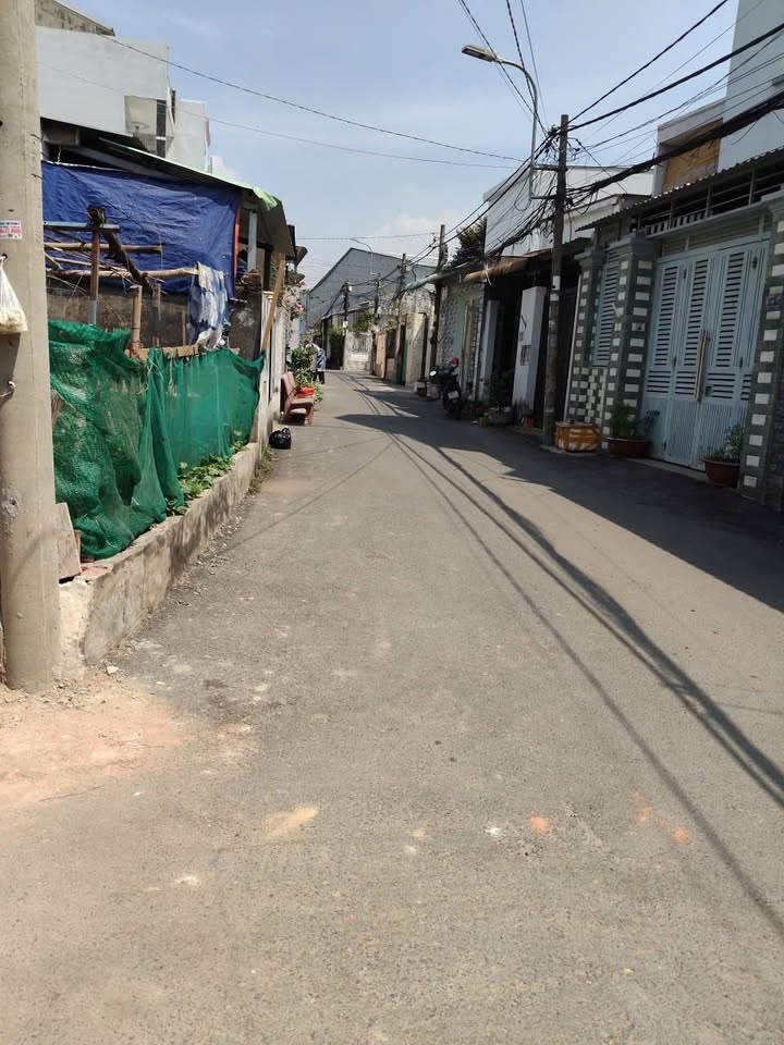 Nhà Phố Long Thạnh Mỹ 300m² - 13 tỷ - Mặt tiền kinh doanh đắc địa!