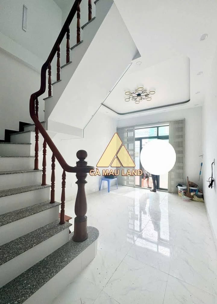 Nhà riêng KDC Licogi Cà Mau 60m² giá 2 tỷ - Ô tô vào tận nhà!