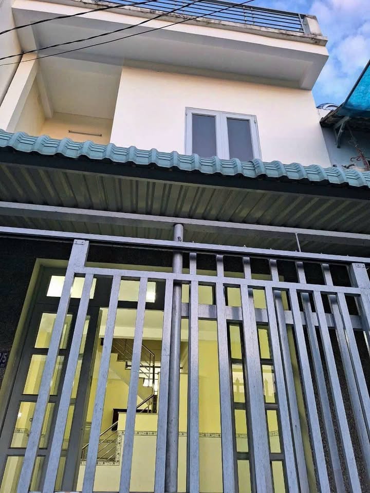 Bán Nhà Đa Phước Bình Chánh 65m² Sổ Hồng Riêng - Giá 2.35 Tỷ